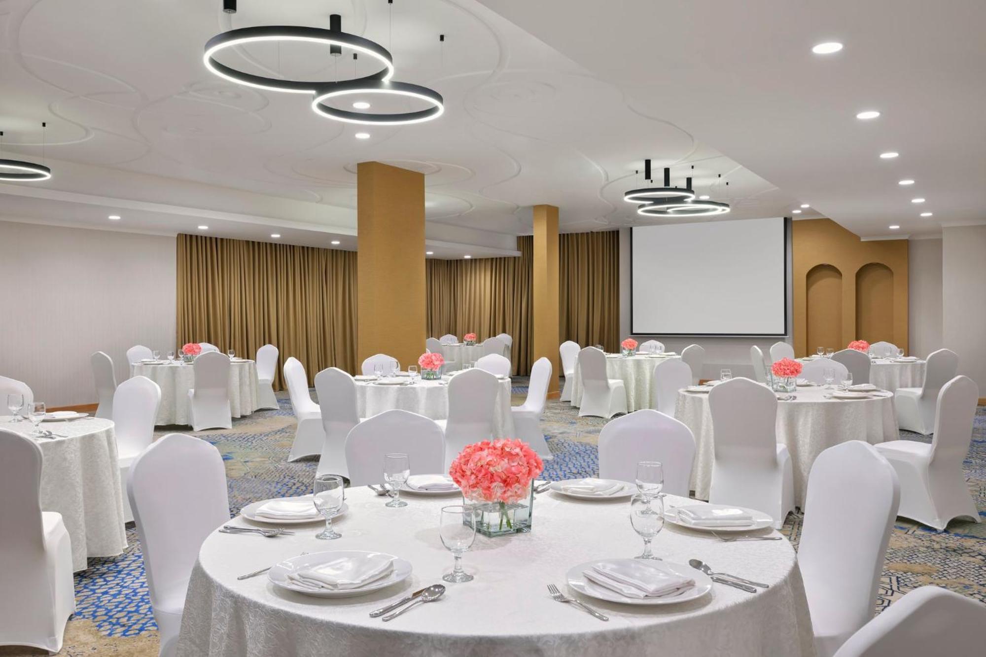 Holiday Inn Jeddah Corniche By Ihg ภายนอก รูปภาพ
